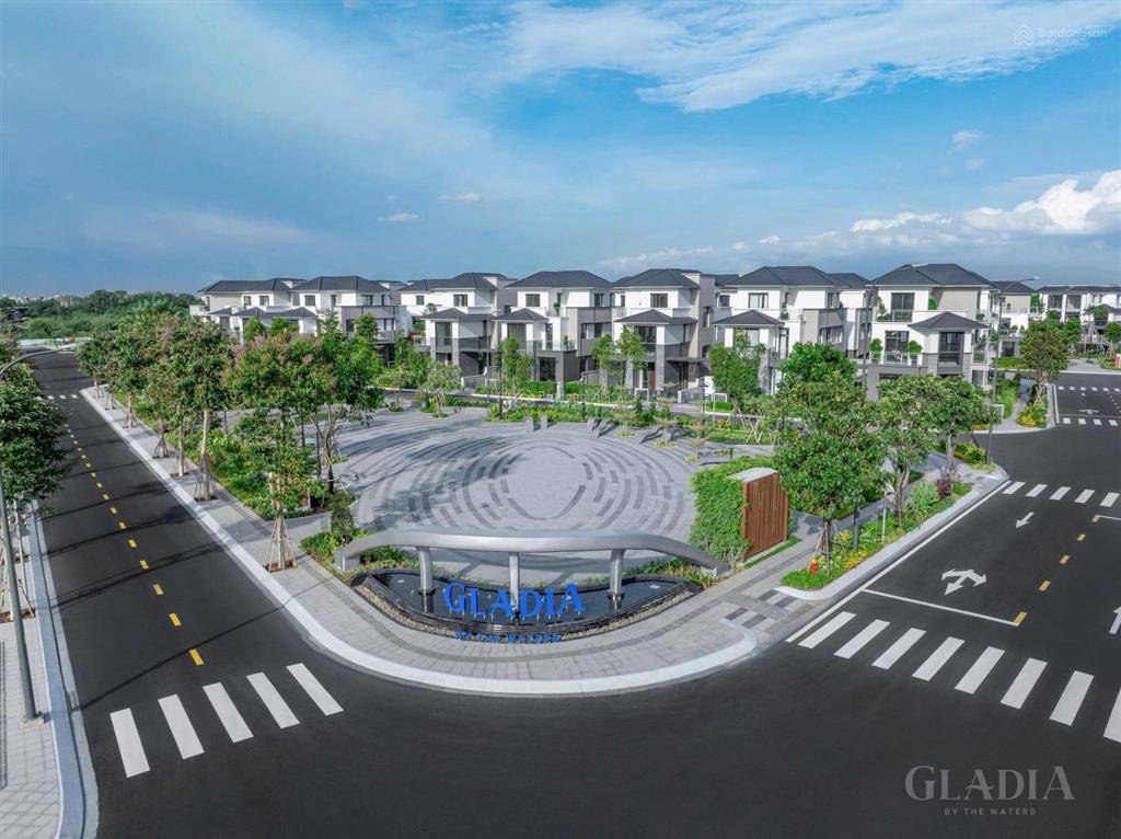 Nhà phố gladia khang điền giáp 3 mặt sông quận 2, giá chỉ 25 tỷ
