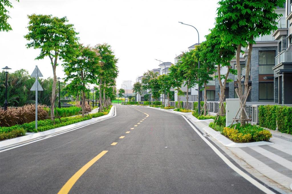 Nhà phố gladia khang điền giáp 3 mặt sông quận 2, giá chỉ 25 tỷ