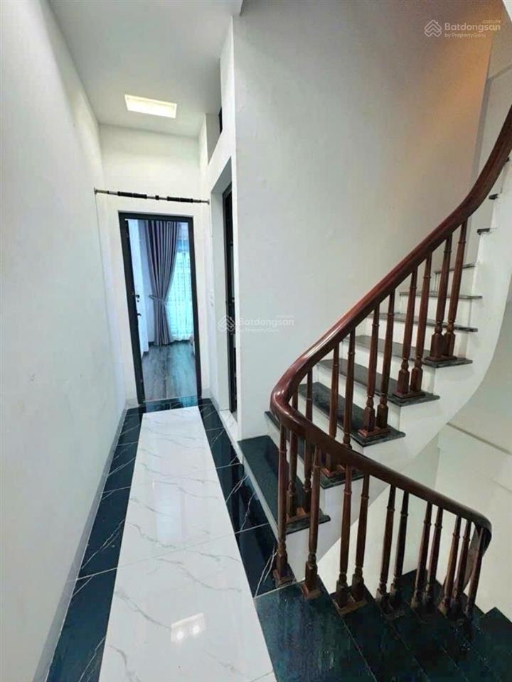 Nhà riêng phố khương trung, ô tô đỗ, 1 phút ra phố, nhà đẹp dân xây kiên cố, full nội thất, 52m2*4t