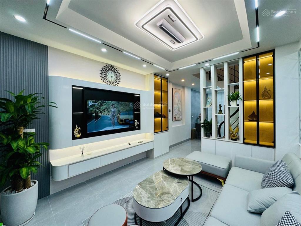 Nhà riêng lê trọng thanh xuân tấn 1 nhà ra ô tô tránh đỗ ngày đêm, full nội thất, 42m2*4t