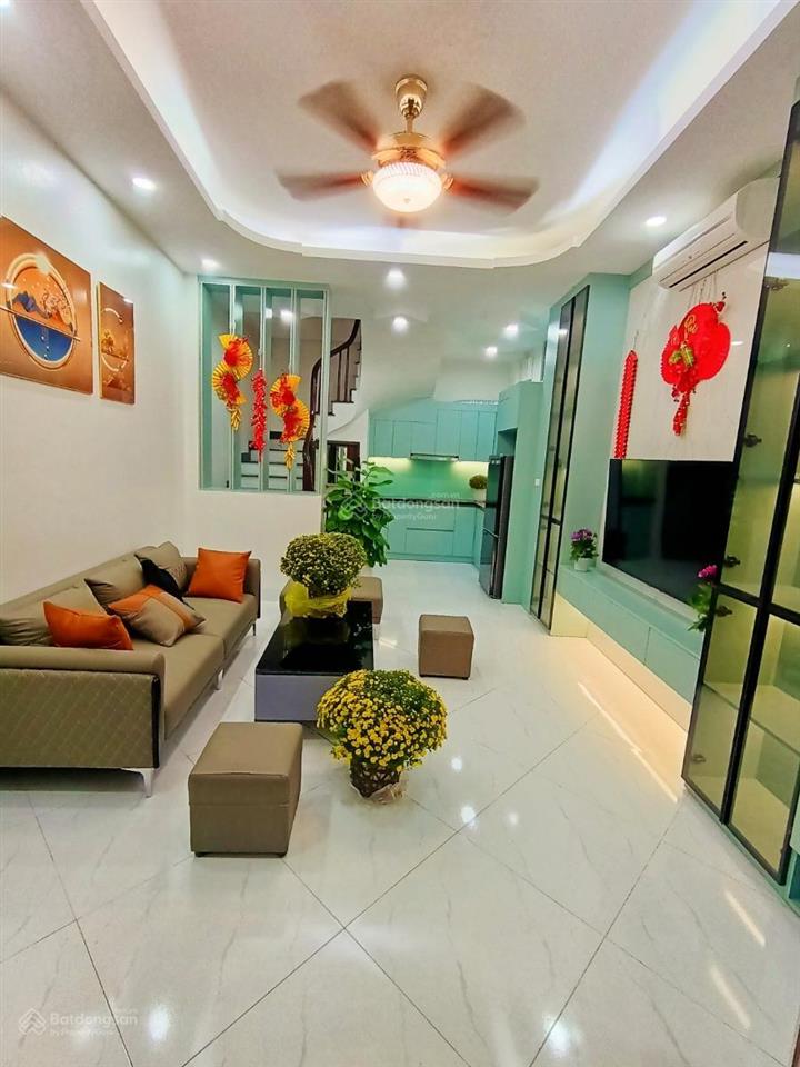 Nhà riêng phố khương trung quận thanh xuân 10m ra ô tô đỗ, 1 phút ra phố, 2 thoáng, full đồ, 38m2