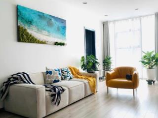 Hồ gươm plaza 102 trần phú hà đông 2pn 2vs, ban công đông nam, tầng trung