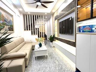 Siêu hiếm! nhà riêng phố khương đình gần ô tô, ngõ to ba gác đi, 2 phút đến royal city, 38m2*5t