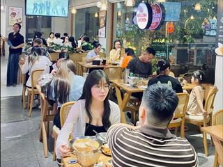Bán nhà mặt phố hàng cót 200m2x6 tầng thang máy, lô góc, mt 17m, vỉa hè, đường 2 chiều chỉ 155 tỷ.