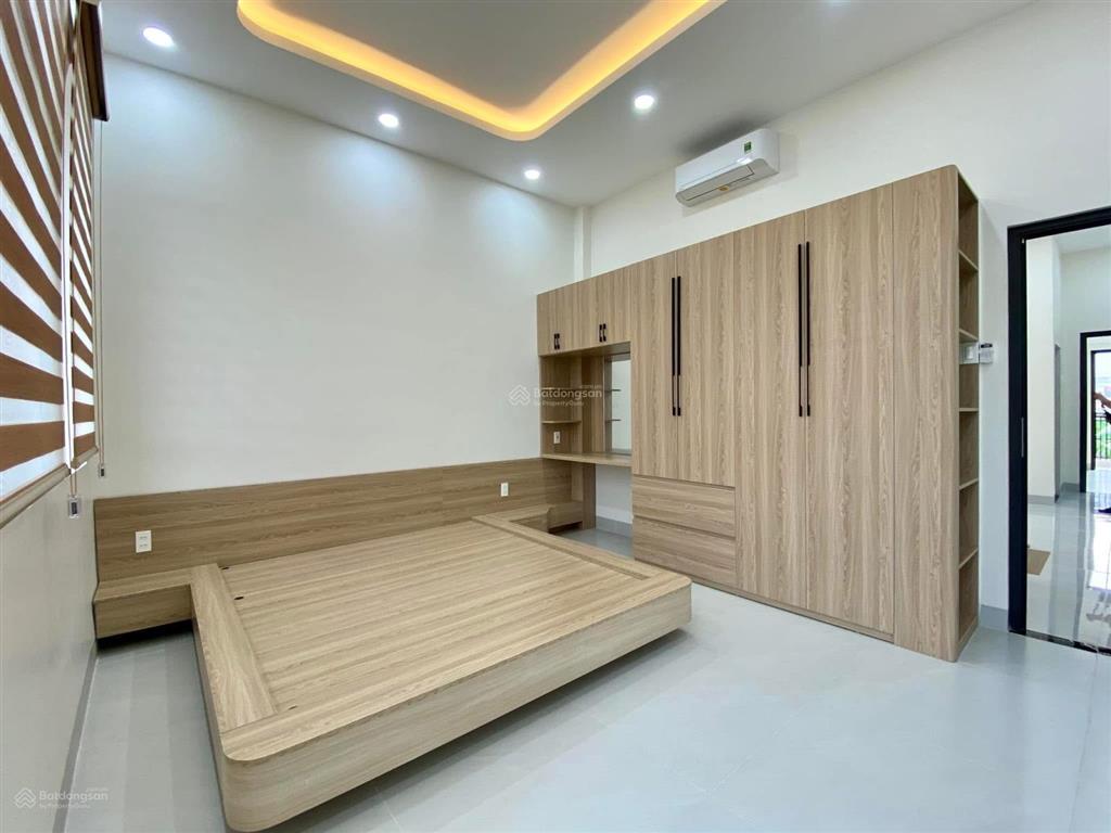 Bán nhà riêng kdc phong phú 5 bình chánh, cách bx q8 600m