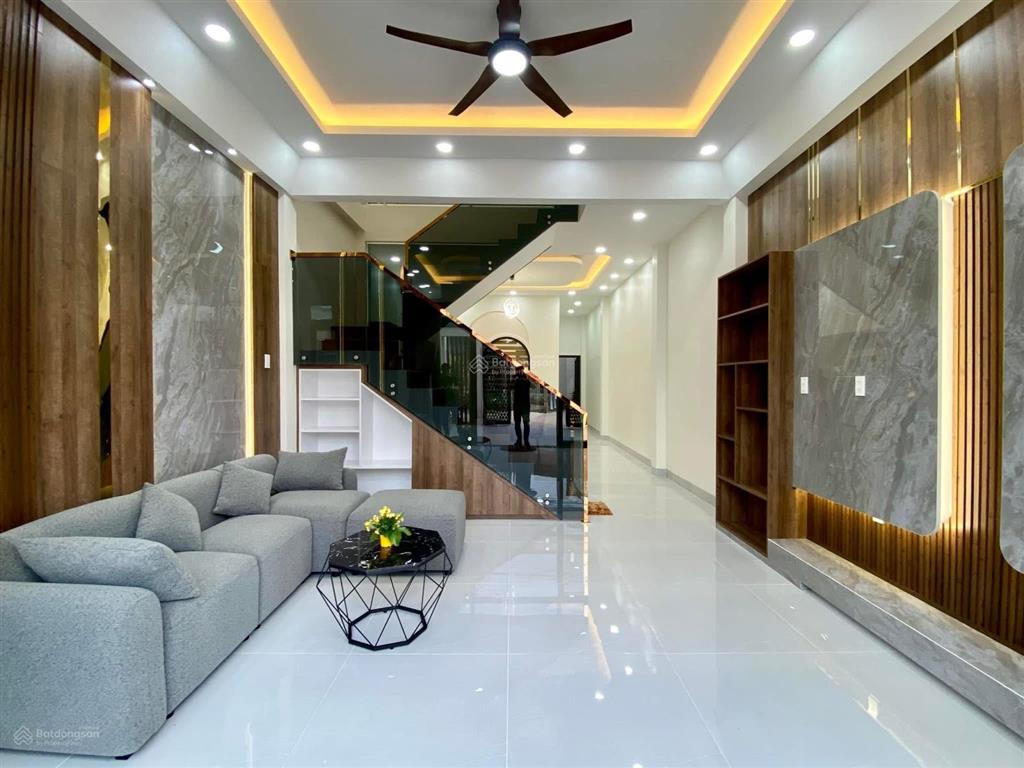Bán nhà riêng kdc phong phú 5 bình chánh, cách bx q8 600m