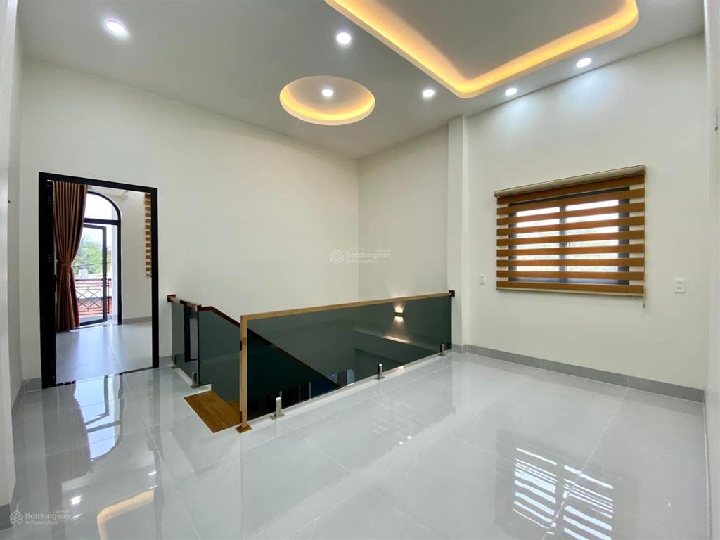 Bán nhà riêng kdc phong phú 5 bình chánh, cách bx q8 600m