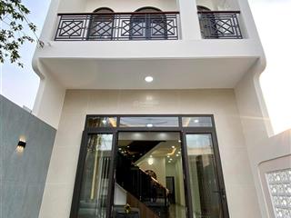 Bán nhà riêng kdc phong phú 5 bình chánh, cáchbx q8 600m