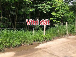 Bán gấp đất dt lớn 10000m2 có 600m thổ cư sổ hồng riêng p. phước tân giá 35 tỷ.  0888 390 ***