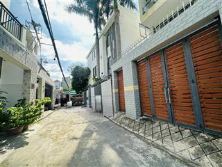 Bán đất tặng nhà gần hoàng diệu 2 diện tích khủng 165.5m2 (6.2x26.6m) đường oto thông 11 tỷ