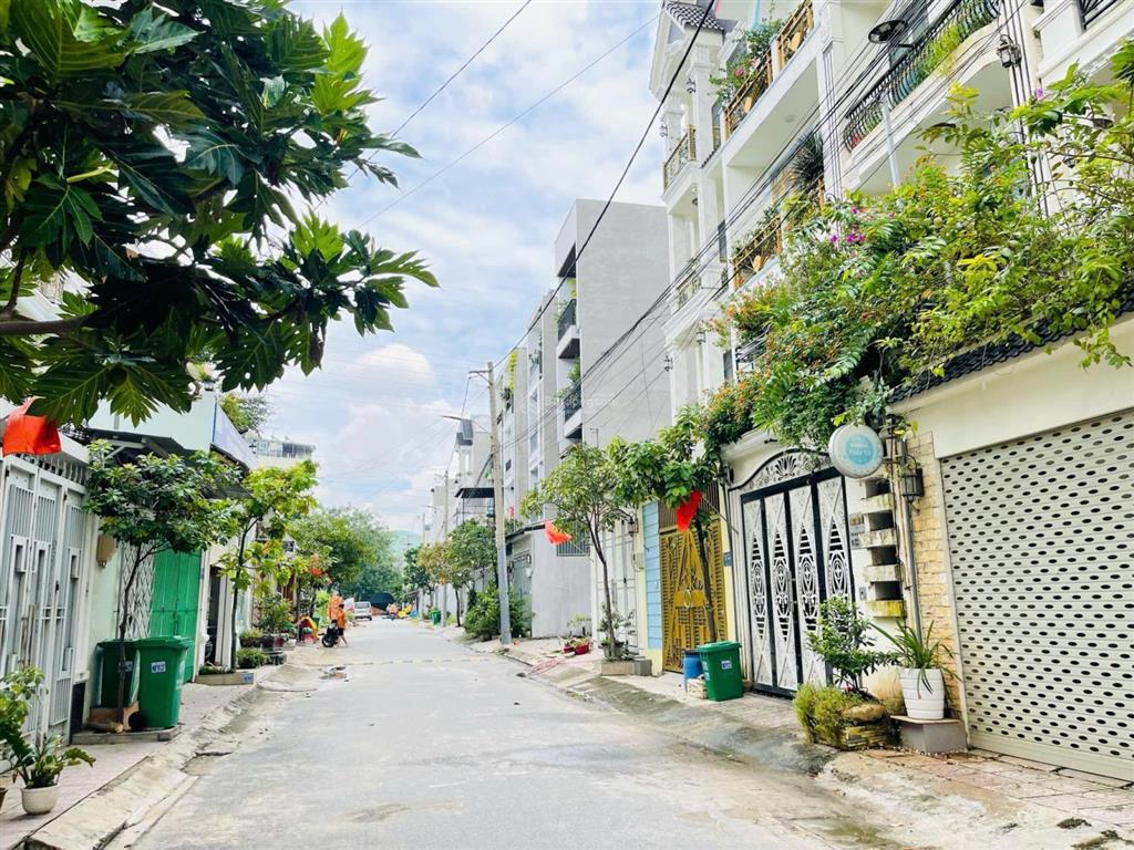 Sót lô đất 58m2 khu dân cư đẹp, an ninh lê văn chí oto tấn cửa, sổ hồng riêng full thổ 5.3 tỷ