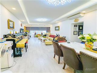 Cần bán căn hộ tại saigon pearl bình thạnh gồm 3 phòng ngủ view đẹp diện tích 135,37m2