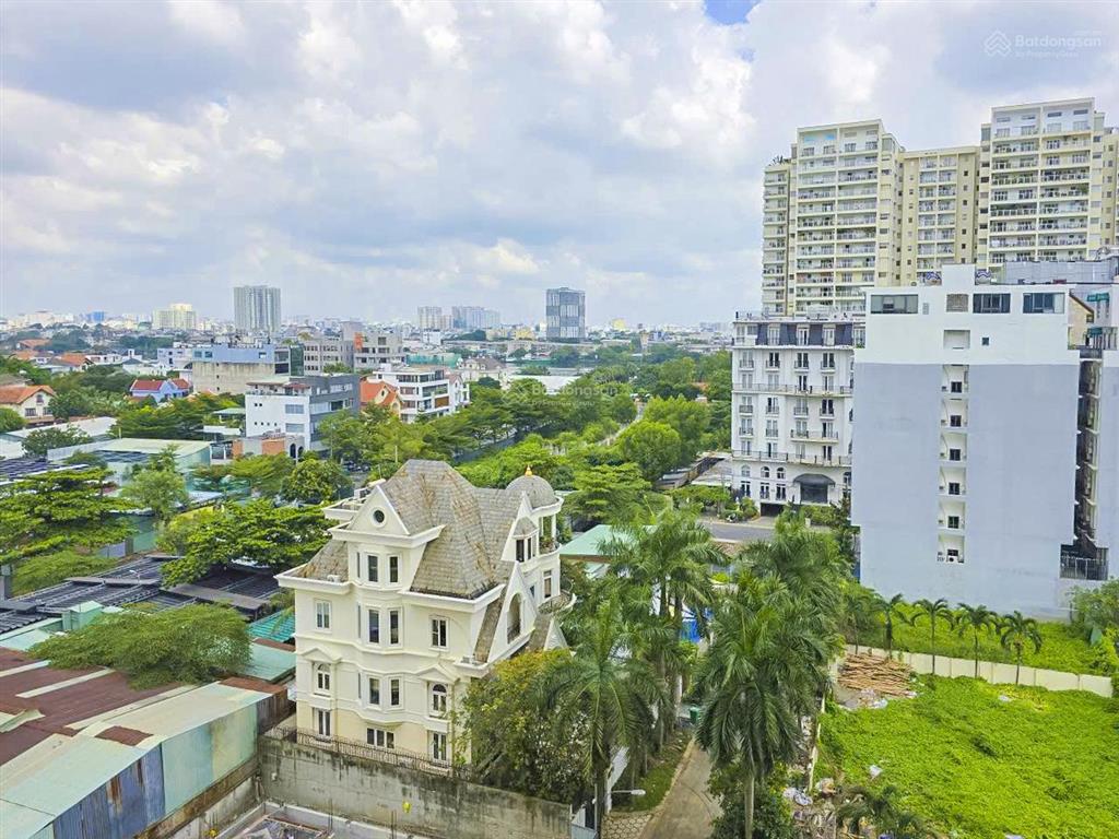 Căn hộ bán tại tropic garden thảo điền tầng trung view sông gồm 2 phòng ngủ với diện tích 88m2