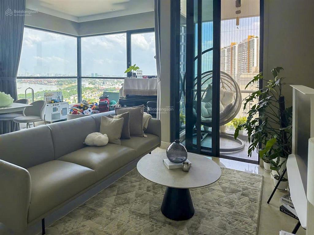 Bán căn hộ q2 thảo điền tháp t3 với 3 phòng ngủ view sông & thành phố có sổ hồng