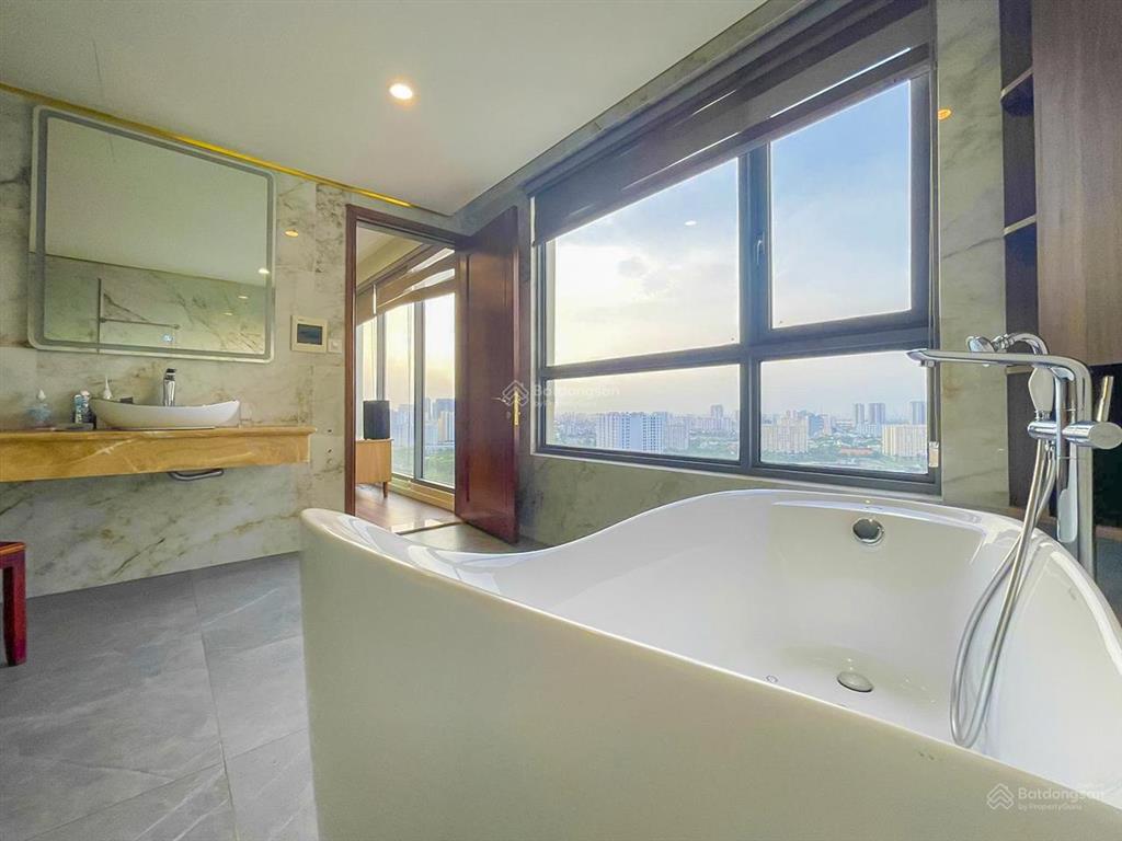 Bán căn hộ duplex tại diamond island dkc gồm 4 phòng ngủ view sông với diện tích 310m2