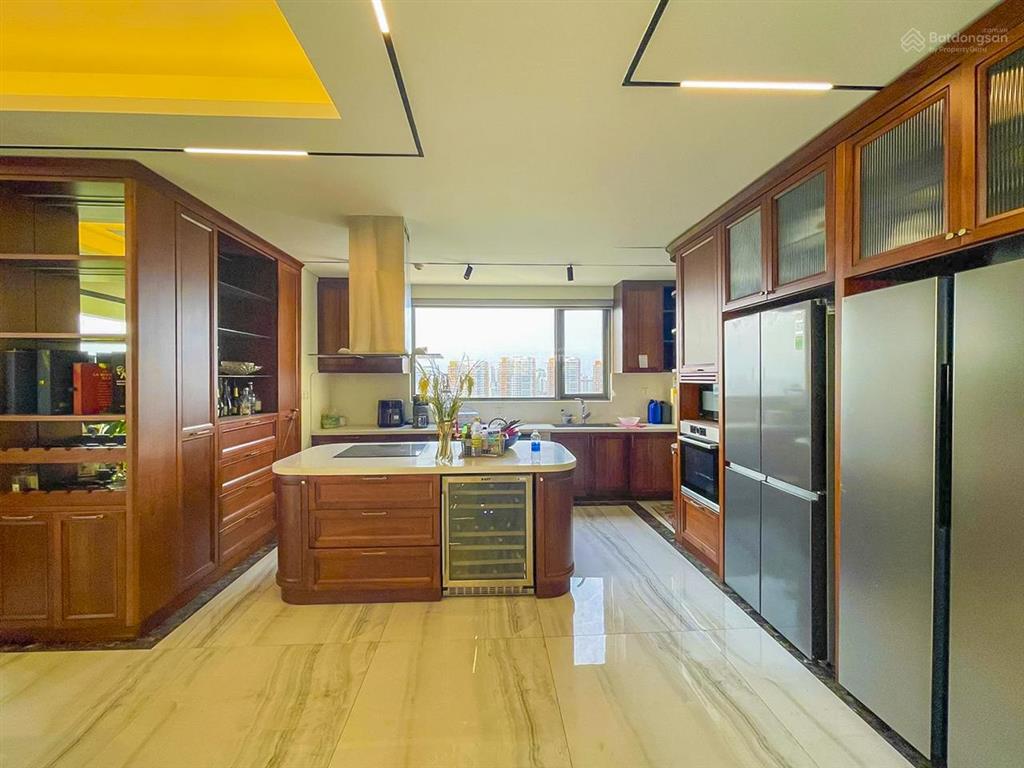 Bán căn hộ duplex tại diamond island dkc gồm 4 phòng ngủ view sông với diện tích 310m2