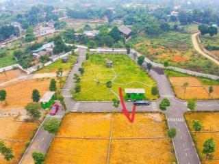 Bán lô góc 2 mặt tiền đông xuân  quốc oai, view công viên bbq, giá chỉ 22tr/m2