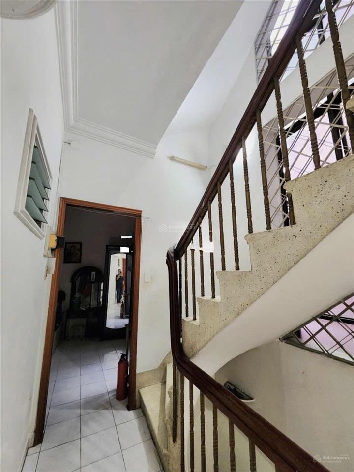 Bán nr lê văn sỹ, 13 tỷ, 50m2, 9pn, 5wc, quận 3, hcm, giá cực chất