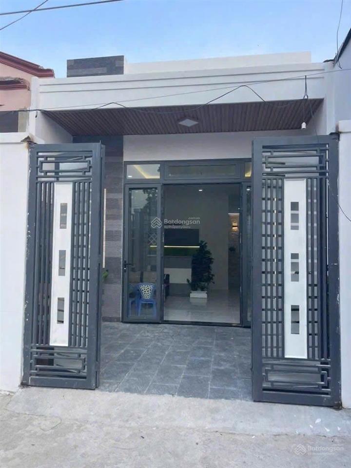Nhà mặt tiền buôn bán dc gần chợ đông thạnh