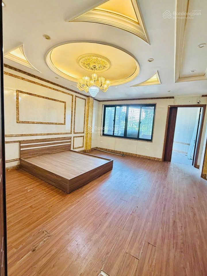 Bán nhà miếu đầm nam từ liêm 144m2 diện tích mặt tiền 8,1m ô tô đậu cửa kinh doanh  0916 471 ***