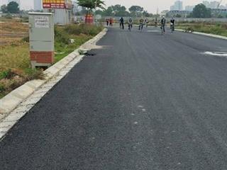 118m2 đất mặt đường rộng 50m,giá 305tr/m2,tiềm năng kd tốt,cạnh kdt an lạc vân canh. 0865 137 ***