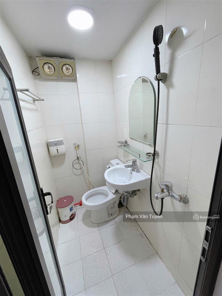 Bán nhà 30m2 x 5 tầng dân xây ,đầy đủ nội thất ,về ở luôn, gần kdt mới lumi hà nội ,giá 5.65 tỷ.