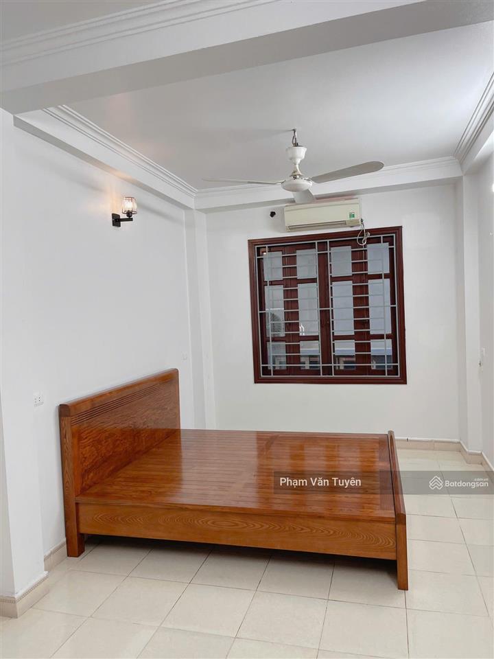 Bán nhà 30m2 x 5 tầng dân xây ,đầy đủ nội thất ,về ở luôn, gần kdt mới lumi hà nội ,giá 5.65 tỷ.