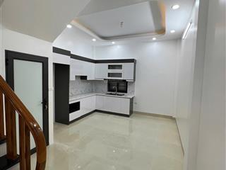Bán nhà mới đẹp ngay gần trường c3 đông mỹ, ô tô đỗ cửa, 45m2 x 4 tầng