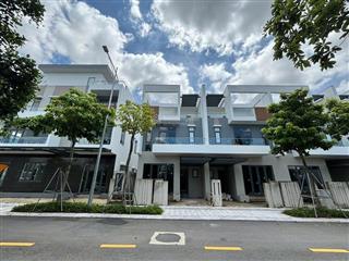 Nhà phố liền kề 3 tầng hoàng quốc việt  gần aeon mall