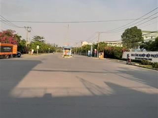 Bán đất đường nguyễn hữu thọ diện tích 1100m2 có 600m2 thổ cư giá 50tr/m2