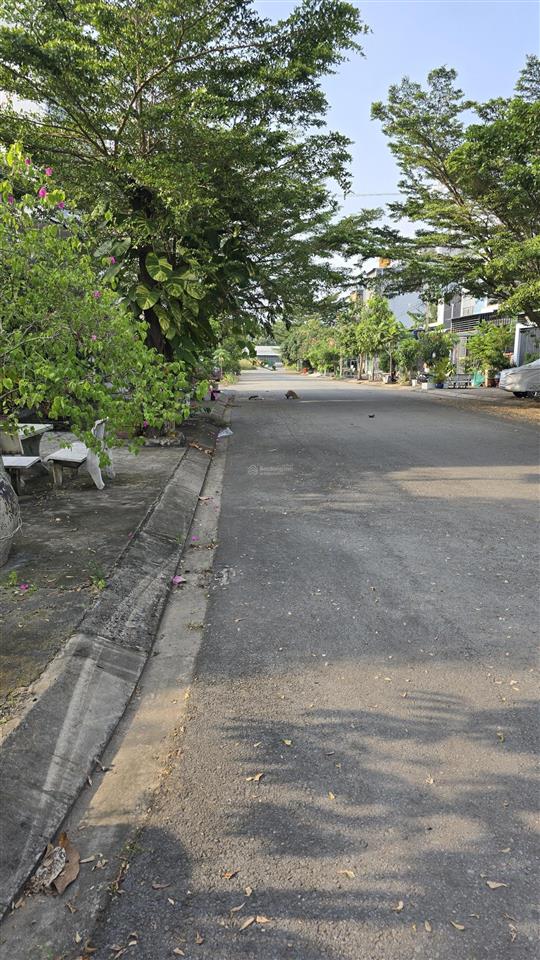 Bán đất đường 512 nguyễn văn tạo xã long thới diện tích 200m2 giá 40,5 tr/m2