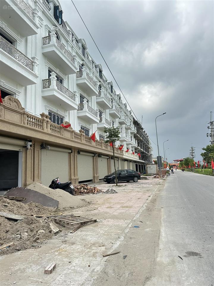 Bán nhà shophouse trục chính trạm lộ thuận thành bắc ninh