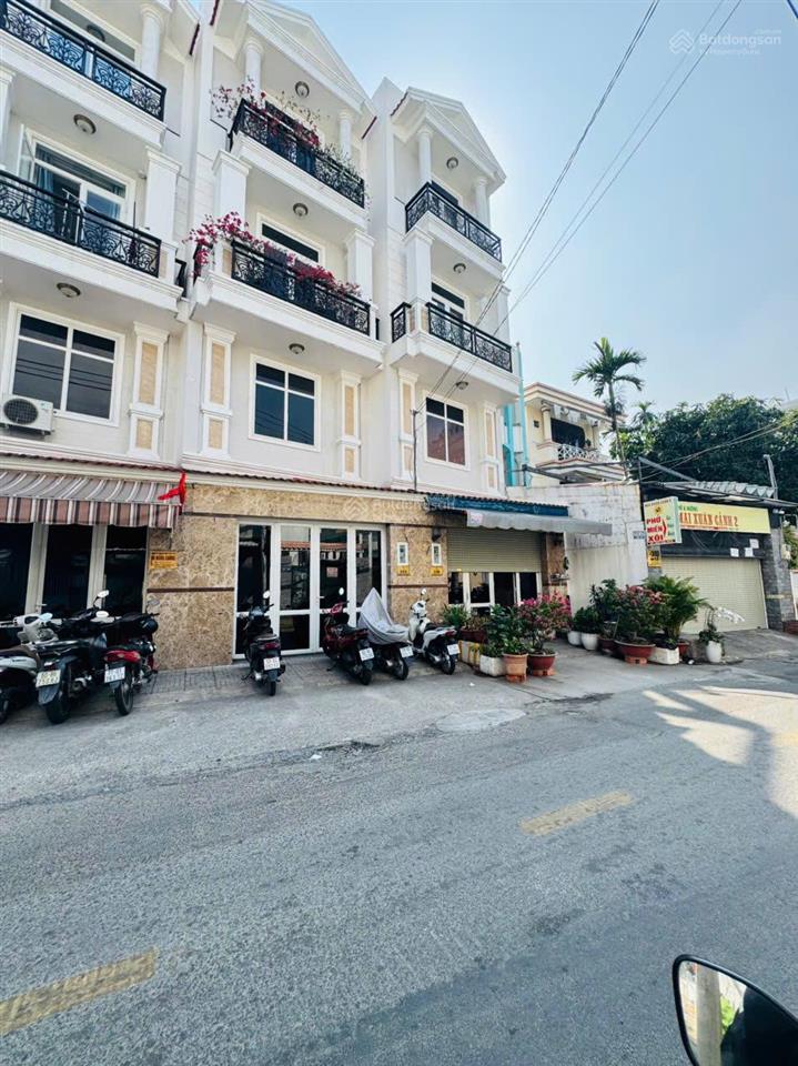 Bán nhà mặt tiền kinh doanh 3 lầu sau lưng gigamall phạm văn đồng