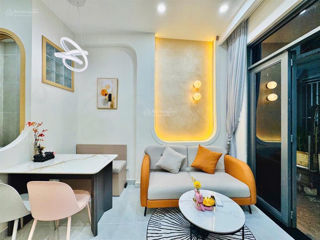 Bán nhà mới 100%  xvnt gần hàng xanh  khu d2  làng đại học  chỉ 3.68 tỷ