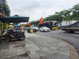 Chế lan viên, p.mỹ an, q. ngũ hành  bán nhà 2 tầng, ngay bãi tắm biển mỹ khê  ô tô tận cửa