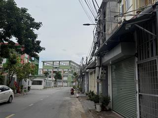 Cho thuê nhà mặt phố giang biên, 15 triệu/th, 110m2, 4pn, 4wc, hàng hiếm tại chính chủ