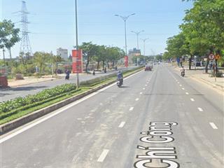 Cho thuê lô đất 1200 m2 . võ chí công . 3 mặt tiền siêu đẹp .