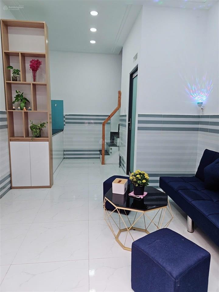 Bán nhà 1ty2 xây 1 trệt 1 lầu sổ hồng đồng sở hữu  đường nguyễn văn quá quận 12