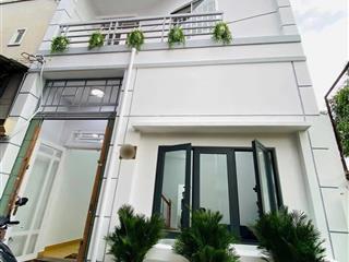 Nhà mới, khu vực đỗ xuân hợp  đại học văn hoá
