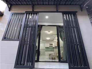 Nhà mới hoàn thiện  vị trí trung tâm  gần lê văn việt  bv  trường học