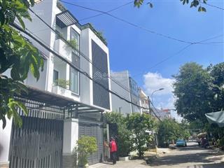 Bán nhà mặt tiền đường số 10  khu vip bên sông, hiệp bình chánh, tp. thủ đức 120m2 giá 14,x tỷ