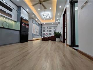 Bán chung cư dương nội, ngay trường phenika 3 ngủ hơn 4 tỷ. cần tiền bán gấp giá hời