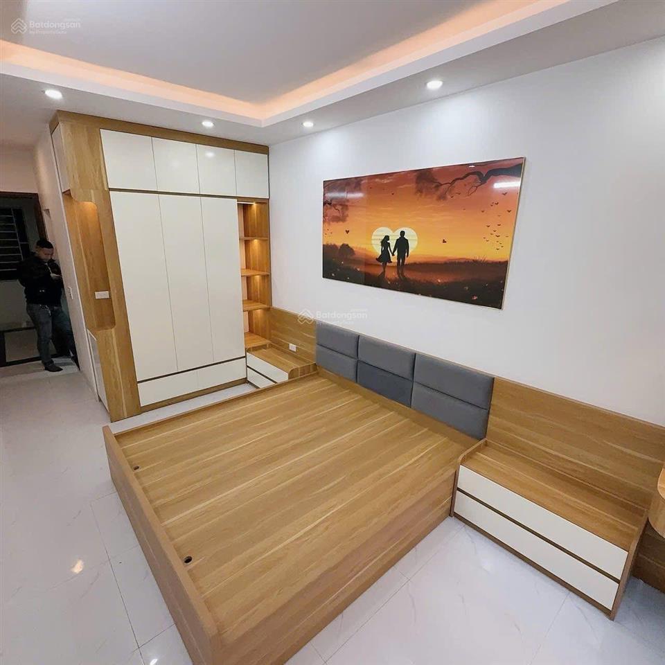 Bán phân lô vỉa hè thang máy nguyễn tuân, dòng tiền 800tr/năm, 59m2 2 thoáng giá hời đi nước ngoài