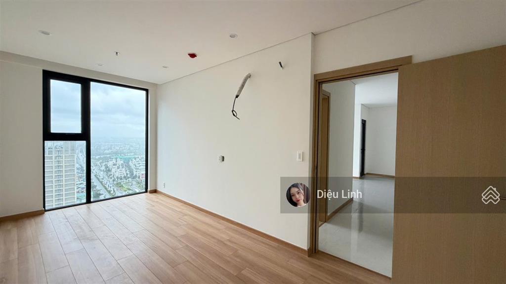 Bán căn 2pn đông nam đẹp nhất sentosa sky park.0784 158 ***