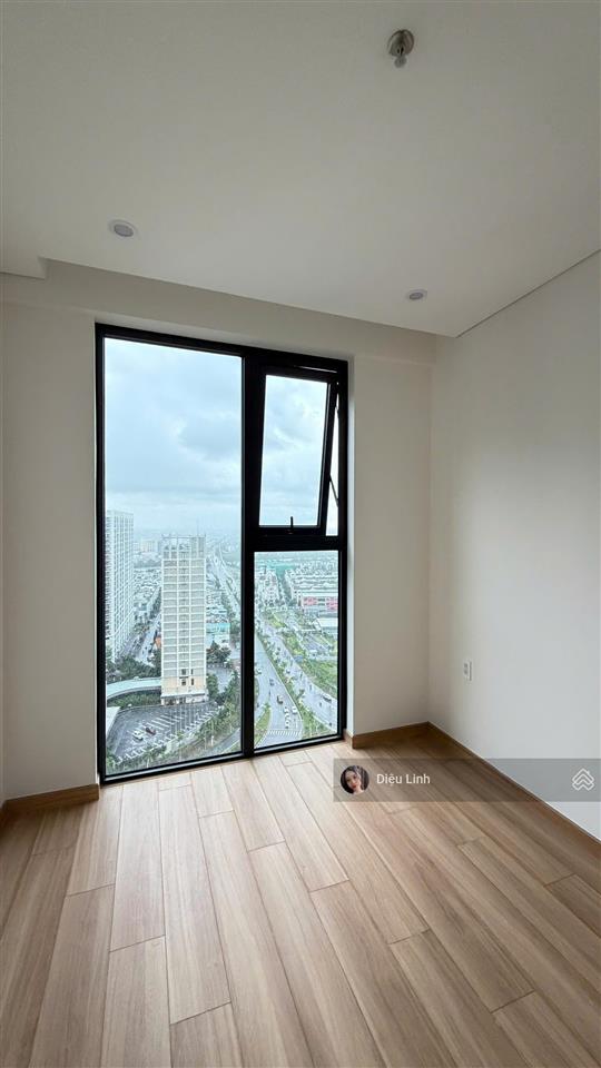 Bán căn 2pn đông nam đẹp nhất sentosa sky park.0784 158 ***