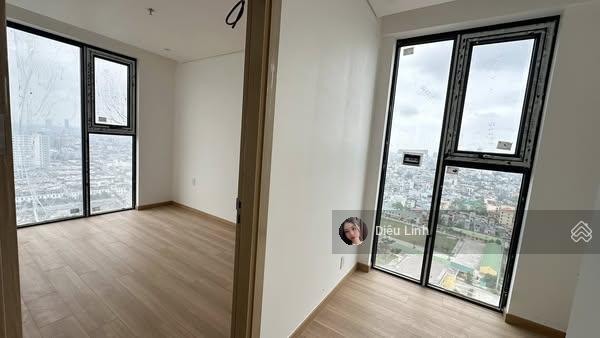 Chỉ 2,8 tỷ mua được căn góc 2,5pn tại sentosa sky park đã có bìa