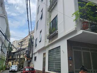 Cực phẩm! nhà lô góc hoàng quốc việt, ô tô đỗ quanh nhà, ngõ thông, vỉa hè, kinh doanh, 68m2x5t
