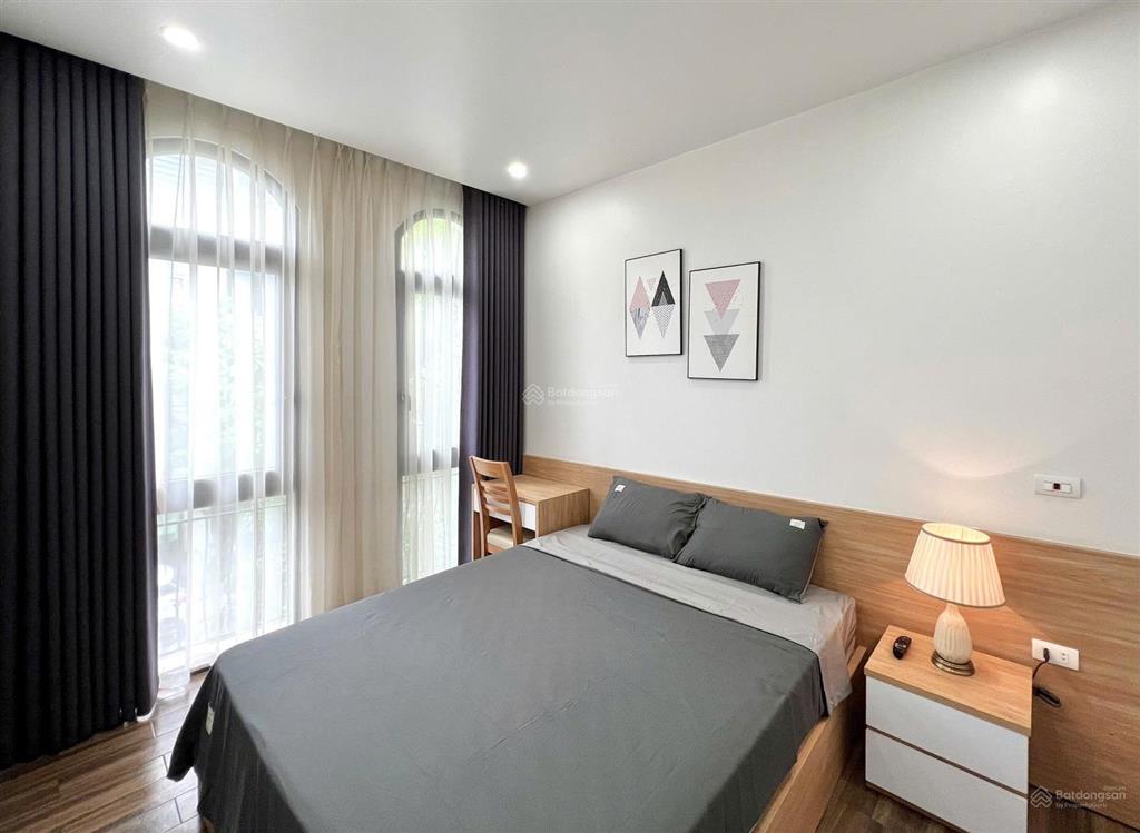 Cho thuê nhà văn cao, 100m², 4 tầng, 6 ngủ full, 18 triệu  0912 473 ***