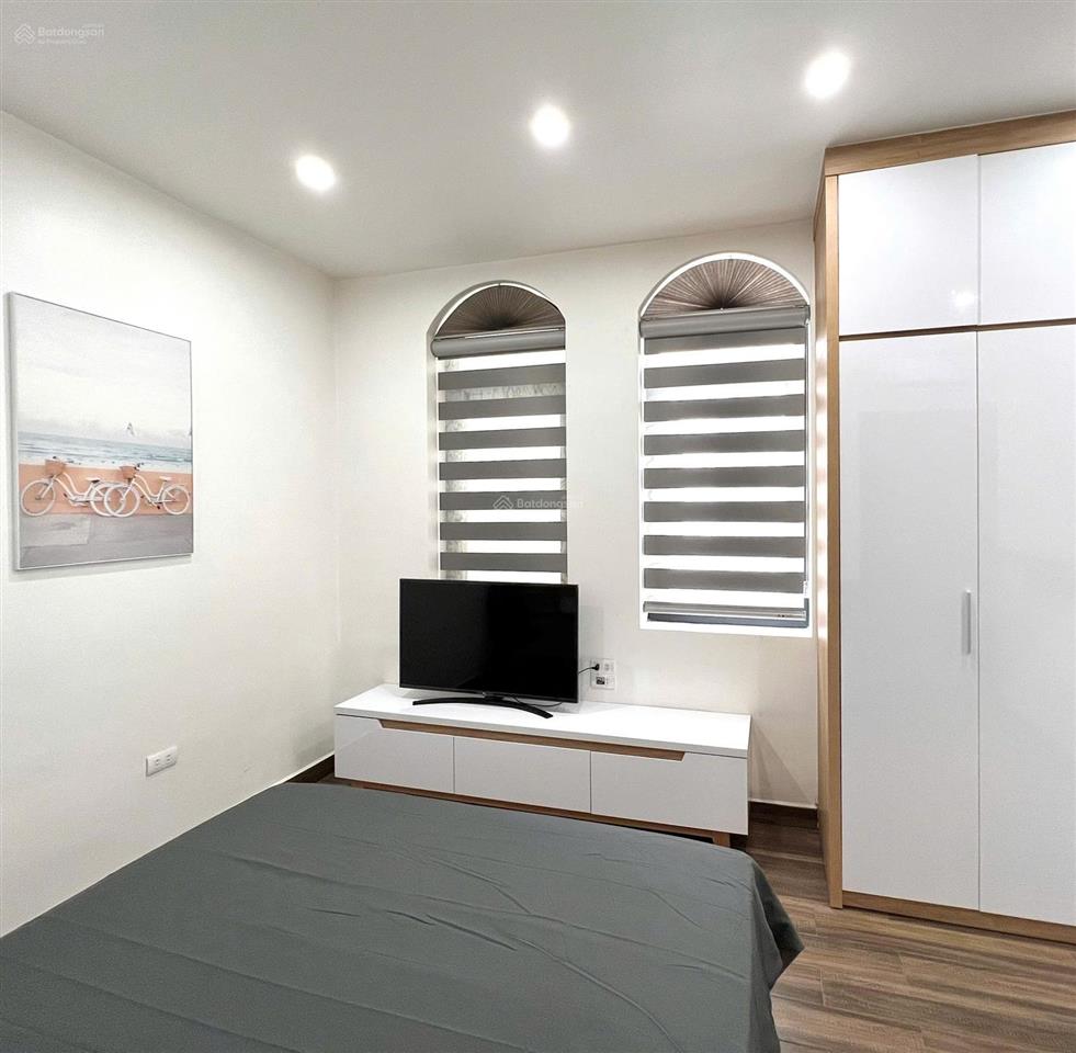 Cho thuê nhà văn cao, 100m², 4 tầng, 6 ngủ full, 18 triệu  0912 473 ***