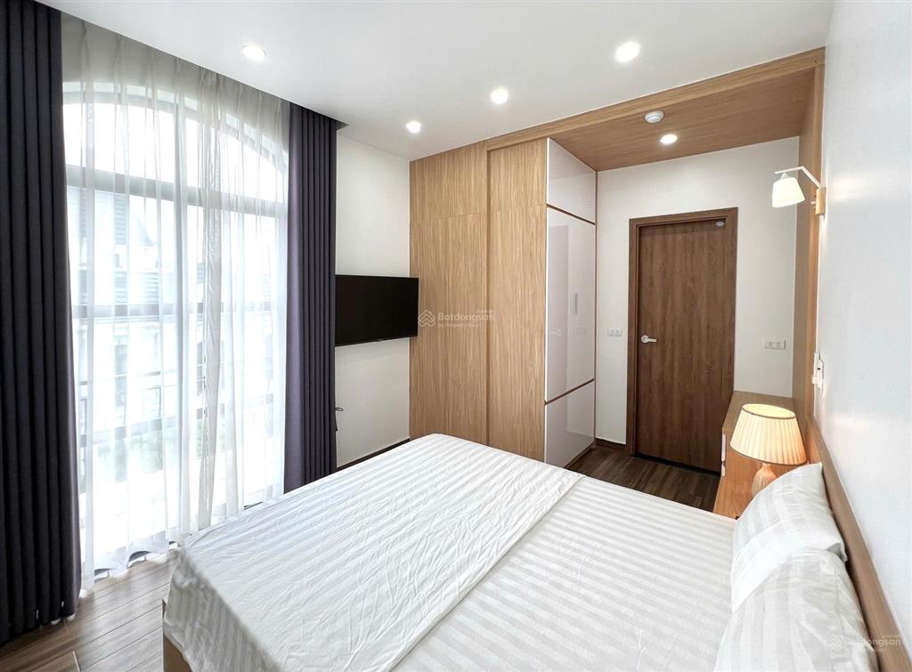 Cho thuê nhà văn cao, 100m², 4 tầng, 6 ngủ full, 18 triệu  0912 473 ***